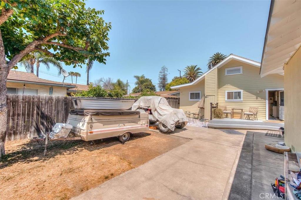 612 South Orange Street Orange, CA 92866 - Photo 33 of 44 a front view of a house with a yard