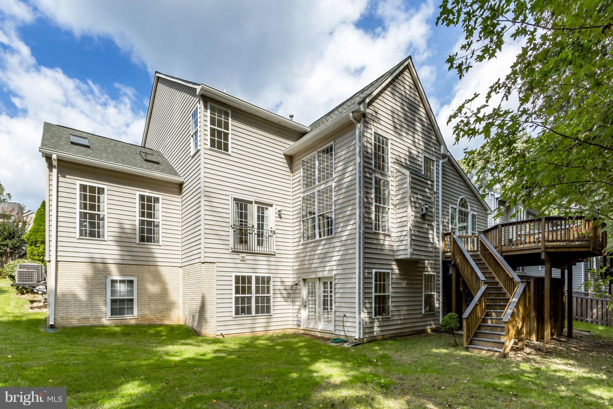 6254 Rolling Spring Court Springfield, VA 22152 - Photo 26 of 29 Exterior (Rear)