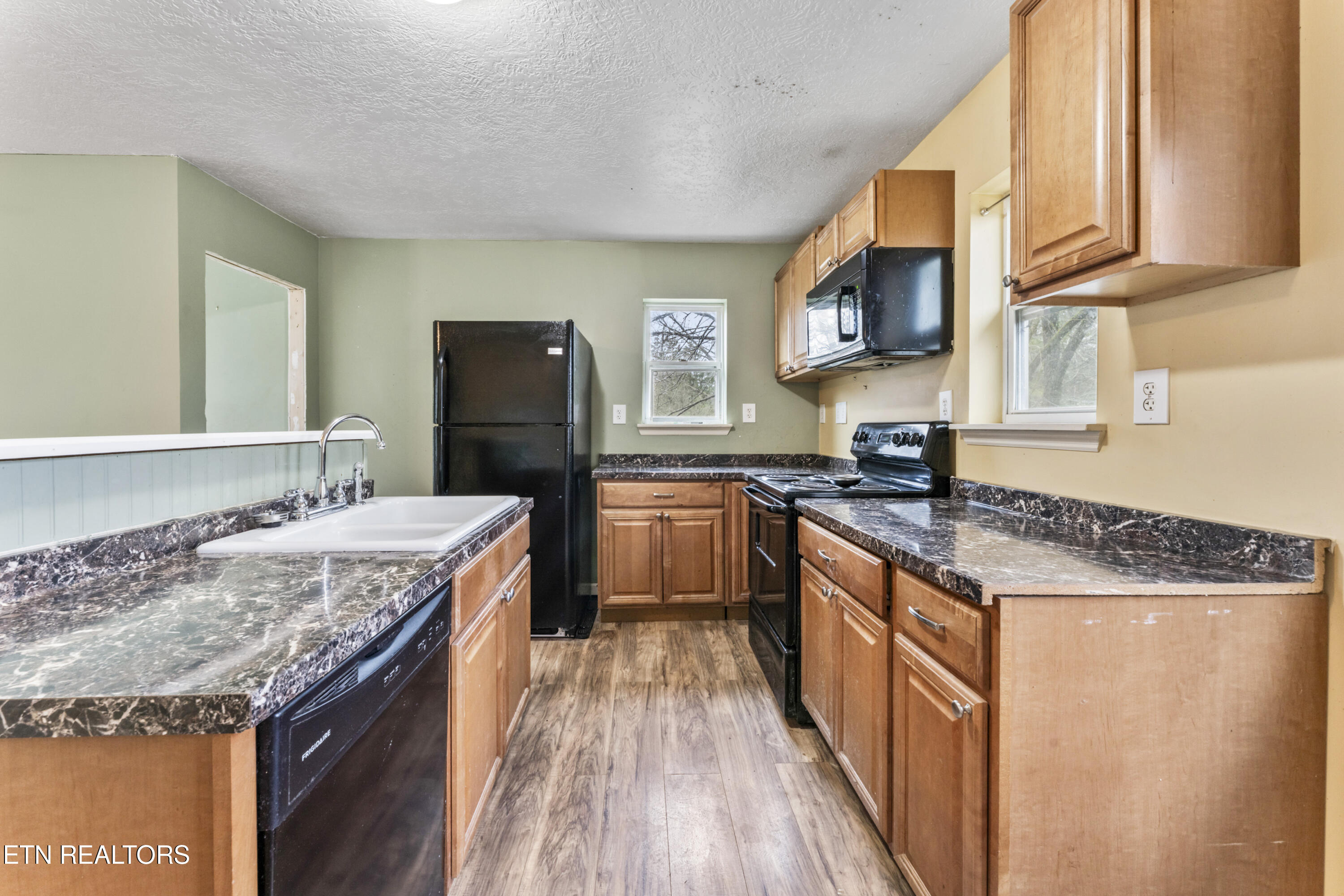 965 Malone Road Lenoir City, TN 37771 - Photo 12 of 21 Kitchen 2