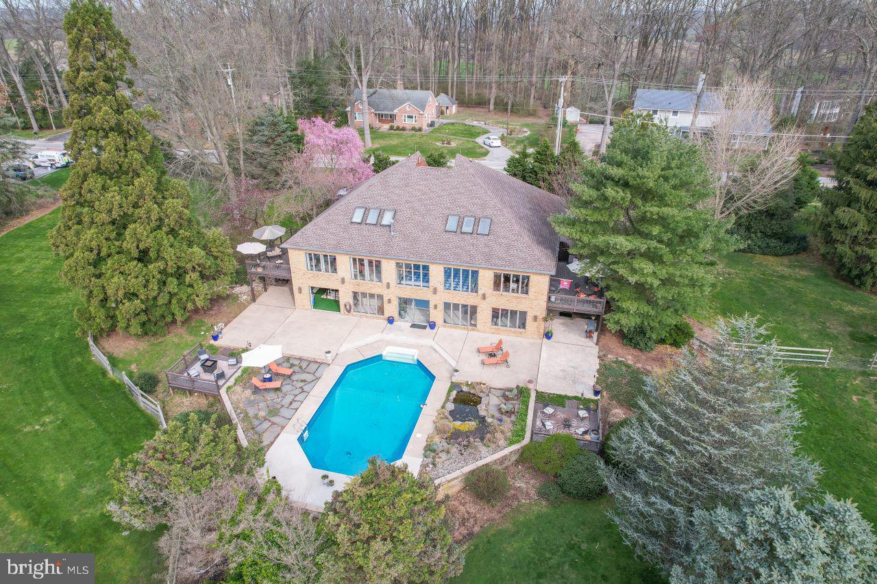 228 Reynolds Mill Road York, PA 17403 - Photo 3 of 74