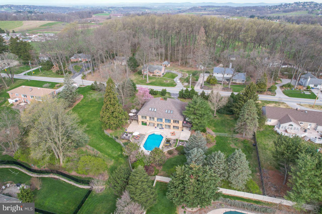 228 Reynolds Mill Road York, PA 17403 - Photo 4 of 74