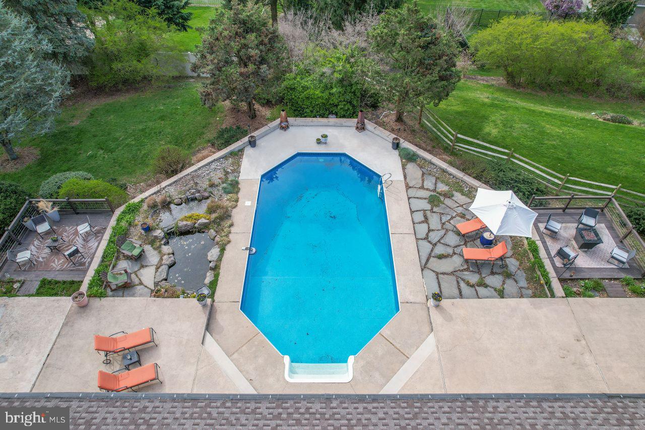 228 Reynolds Mill Road York, PA 17403 - Photo 7 of 74