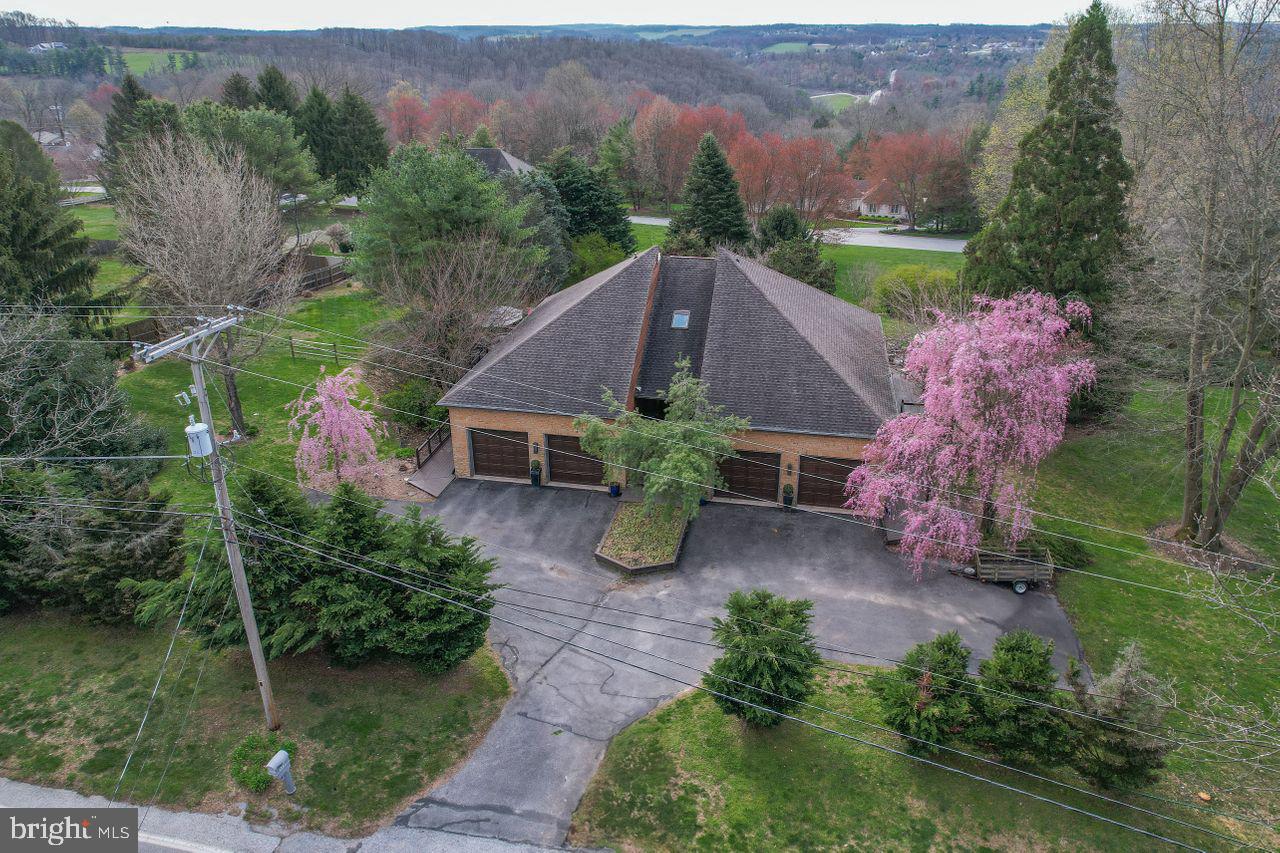 228 Reynolds Mill Road York, PA 17403 - Photo 8 of 74