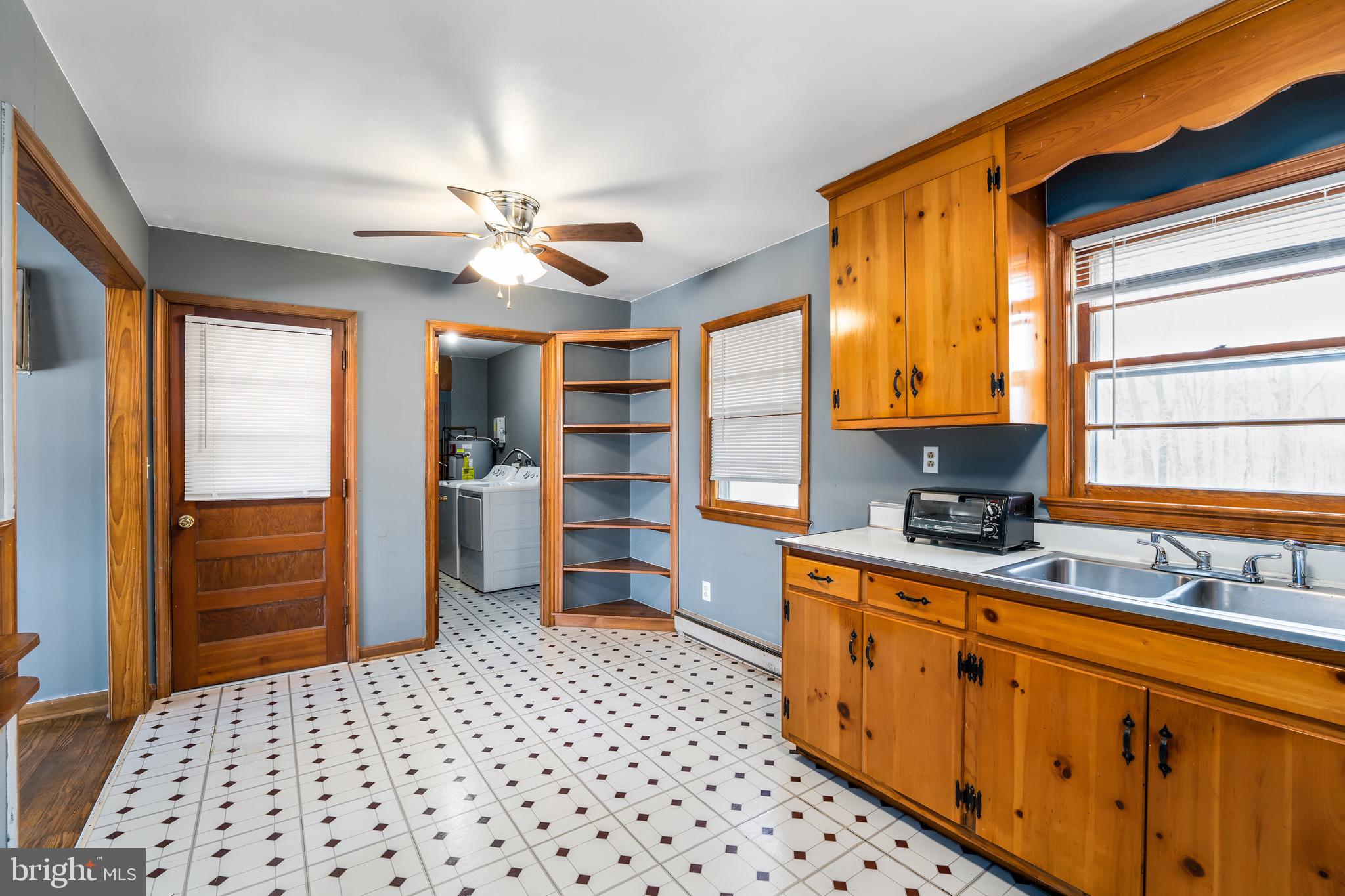 7098 Burr Hill Road Rhoadesville, VA 22542 - Photo 13 of 25 Gallery Image 13