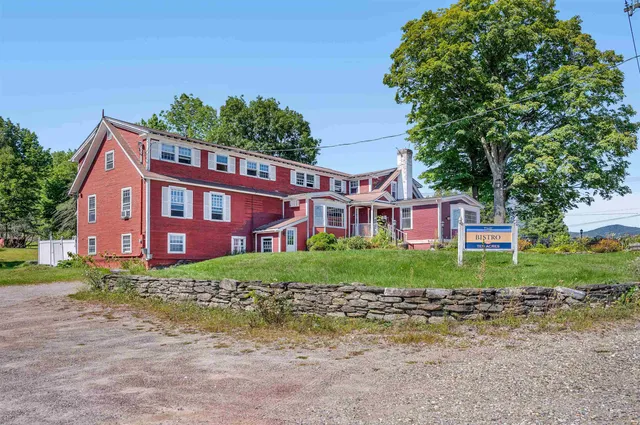 $1,150,000 | 14 Barrows Road, Stowe, VT 05672