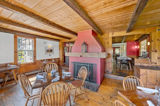 $1,150,000 | 14 Barrows Road, Stowe, VT 05672