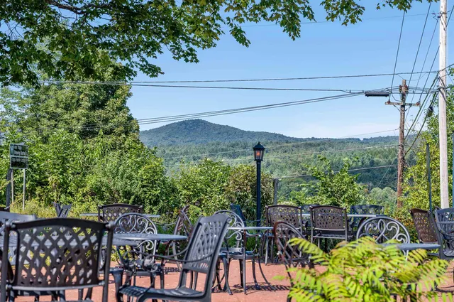 $1,150,000 | 14 Barrows Road, Stowe, VT 05672