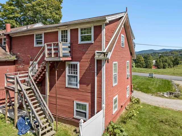 $1,150,000 | 14 Barrows Road, Stowe, VT 05672