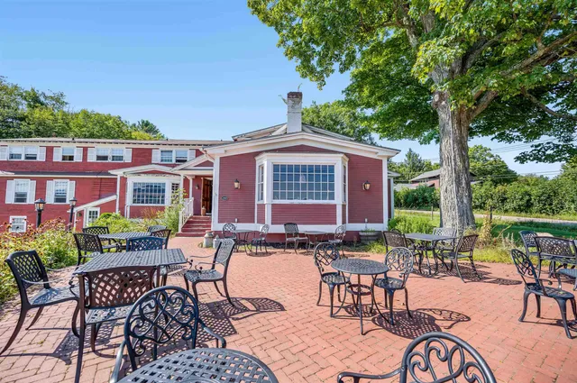 $1,150,000 | 14 Barrows Road, Stowe, VT 05672