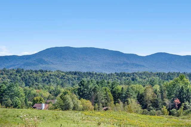 $1,150,000 | 14 Barrows Road, Stowe, VT 05672