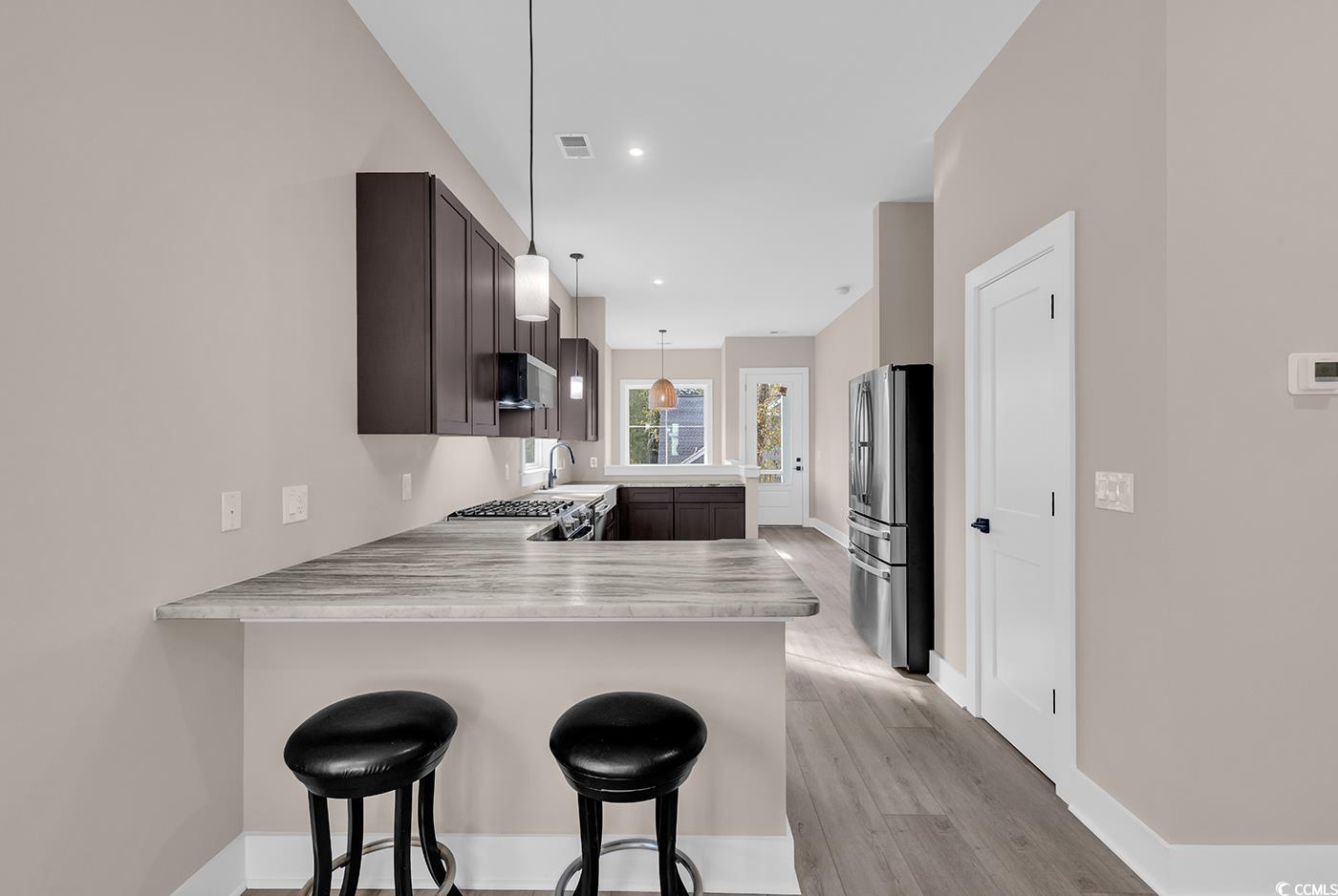 535 Mary Lou Avenue Murrells Inlet, SC 29576 - Photo 13 of 30 Breakfast bar.