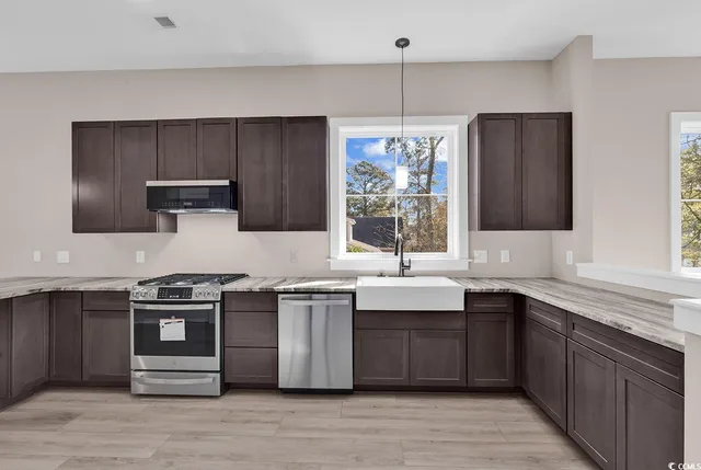 $674,000 | 535 Mary Lou Avenue, Murrells Inlet, SC 29576