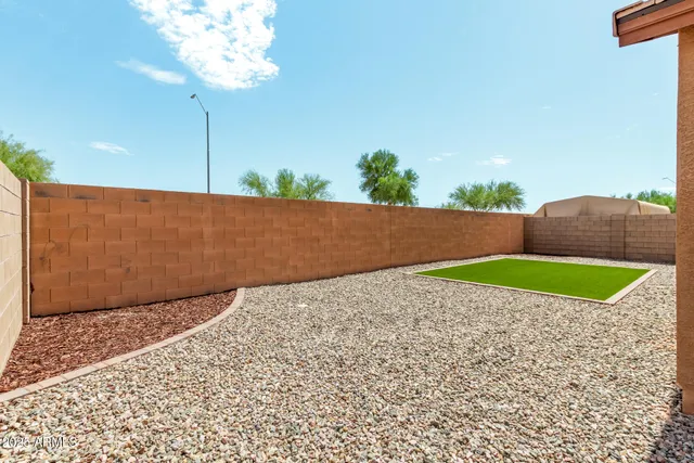$338,400 | 2888 North Taylor Lane, Casa Grande, AZ 85122