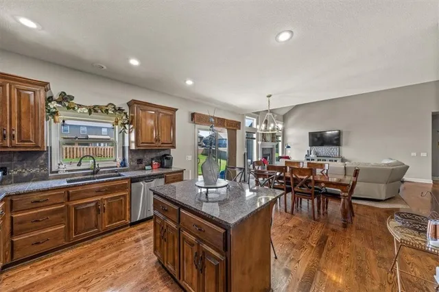 $524,990 | 5700 Northwest 92nd Terrace, Kansas City, MO 64154