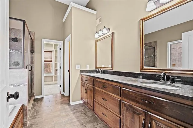 $524,990 | 5700 Northwest 92nd Terrace, Kansas City, MO 64154