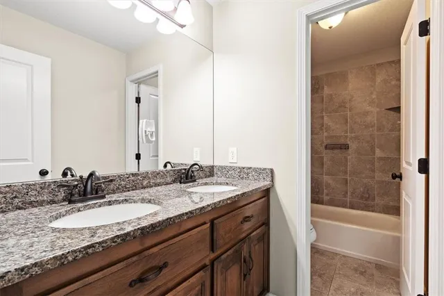 $524,990 | 5700 Northwest 92nd Terrace, Kansas City, MO 64154