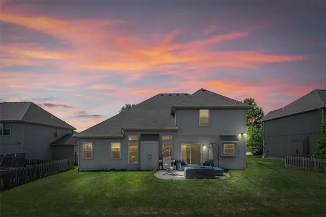 $524,990 | 5700 Northwest 92nd Terrace, Kansas City, MO 64154