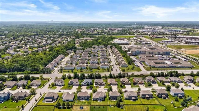$524,990 | 5700 Northwest 92nd Terrace, Kansas City, MO 64154