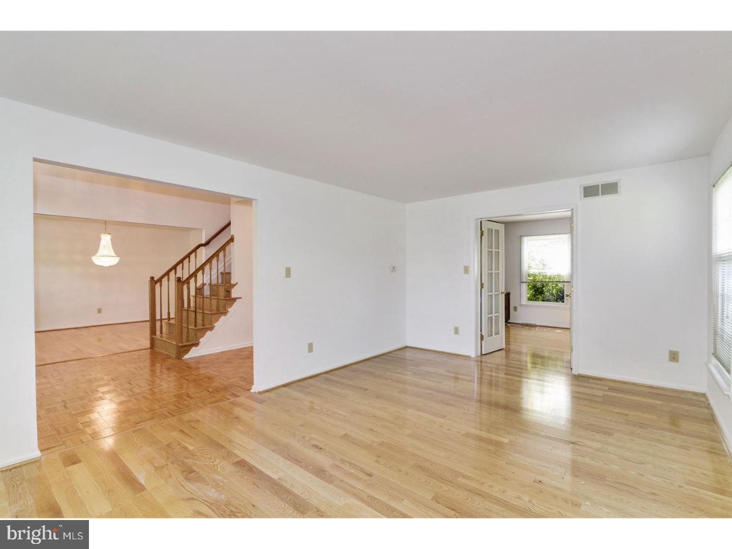 4 Butler Court Medford, NJ 08055 - Photo 7 of 25 Gallery Image 7