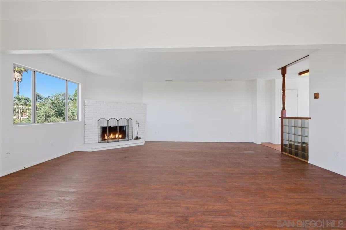 2017 Grand Spring Valley Spring Valley, CA 91977 - Photo 10 of 34