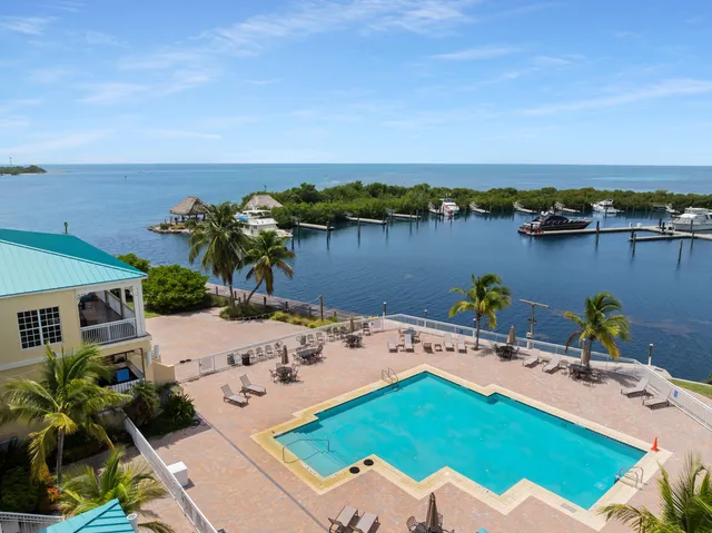 an ocean view with a ocean view