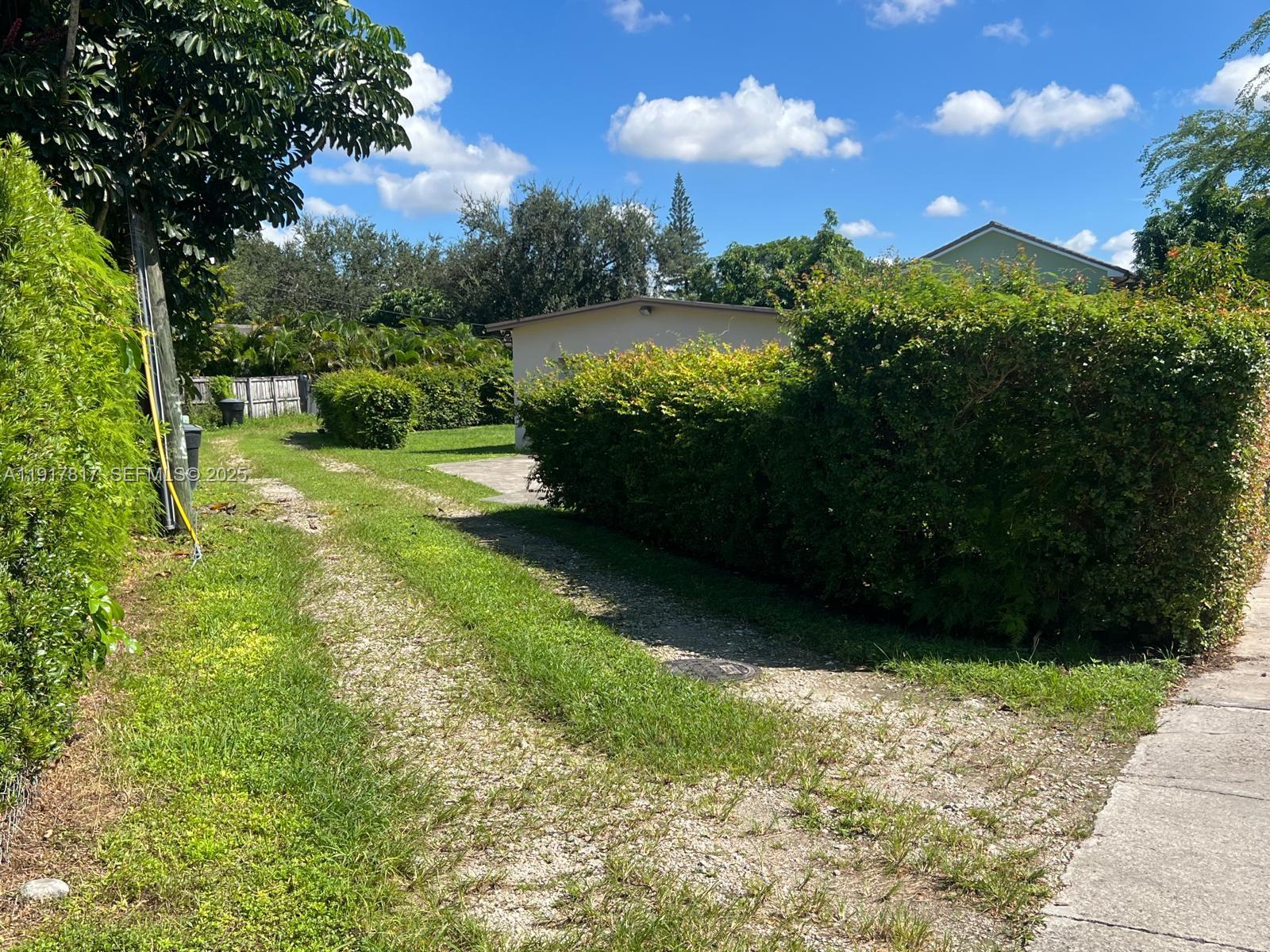 Miami Springs Miami Springs, FL 33166 - Photo 3 of 11 Gallery Image 3