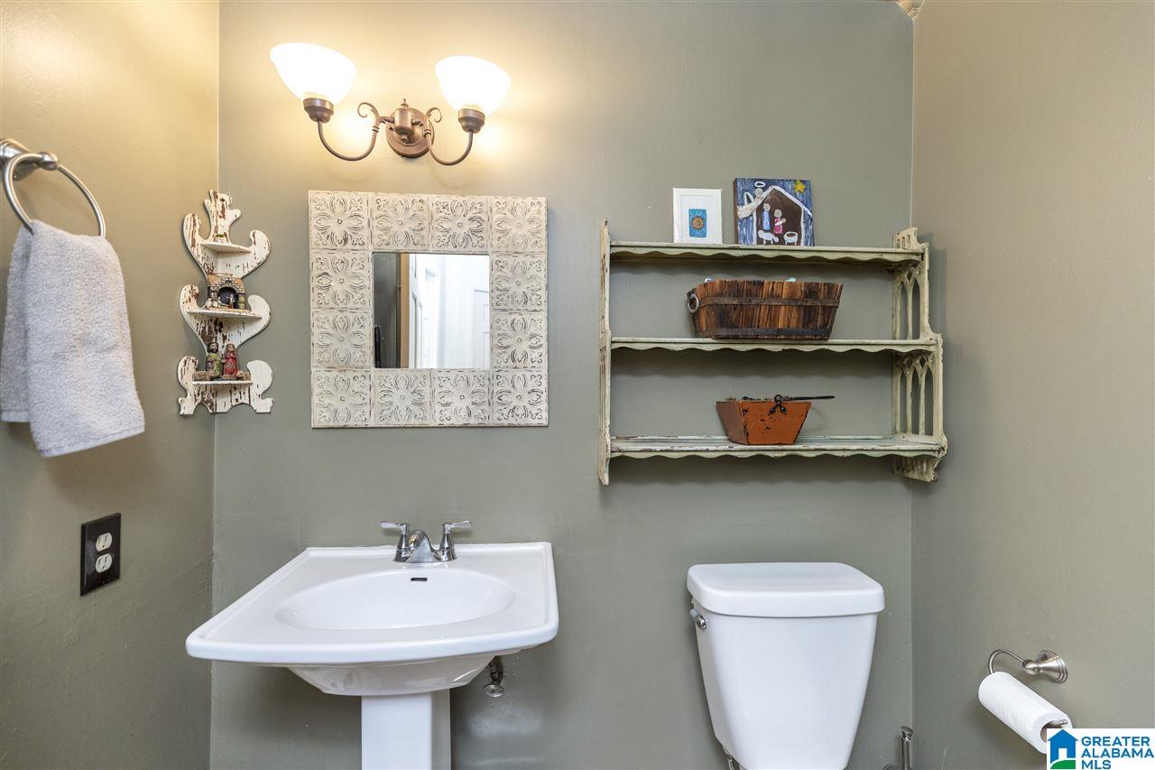 2621 Southminster Road Birmingham, AL 35243 - Photo 25 of 40