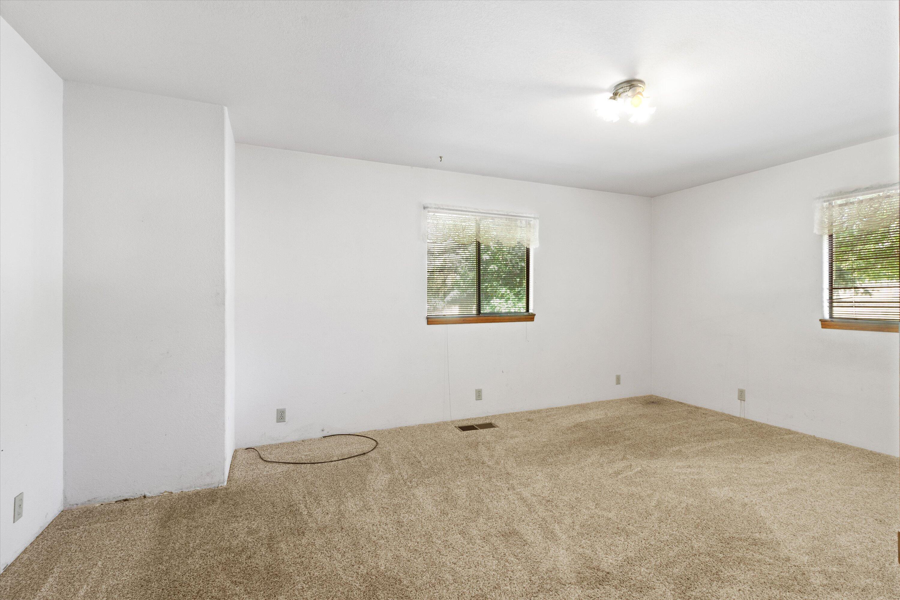 5442 Hugo Road Grants Pass, OR 97526 - Photo 27 of 41 22-5442 Hugo Rd-22