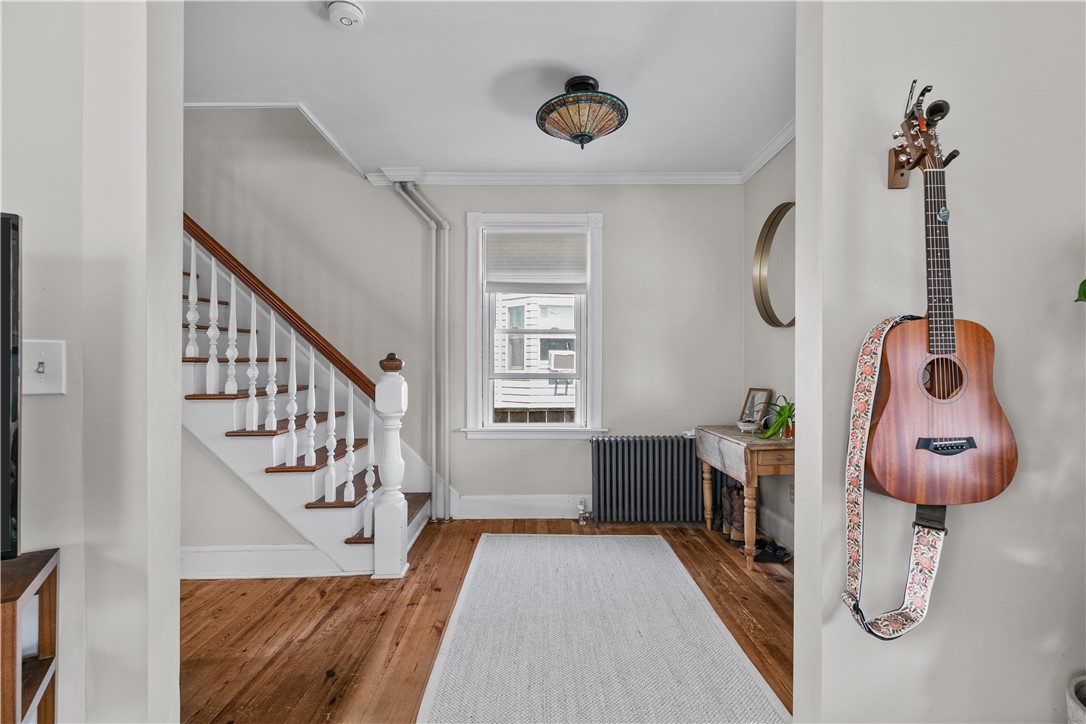 30 Fenner Avenue Newport, RI 02840 - Photo 3 of 25