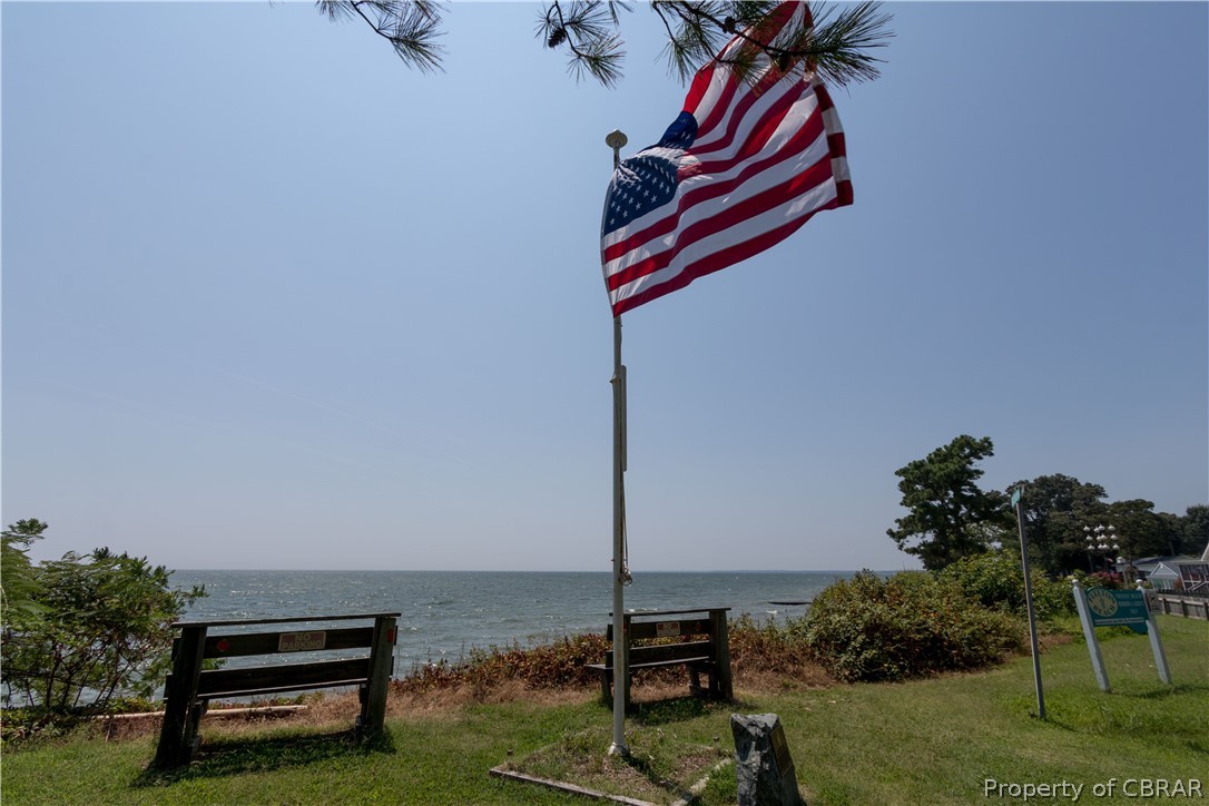 142 Chesapeake Street Reedville, VA 22539 - Photo 7 of 37 Gallery Image 7