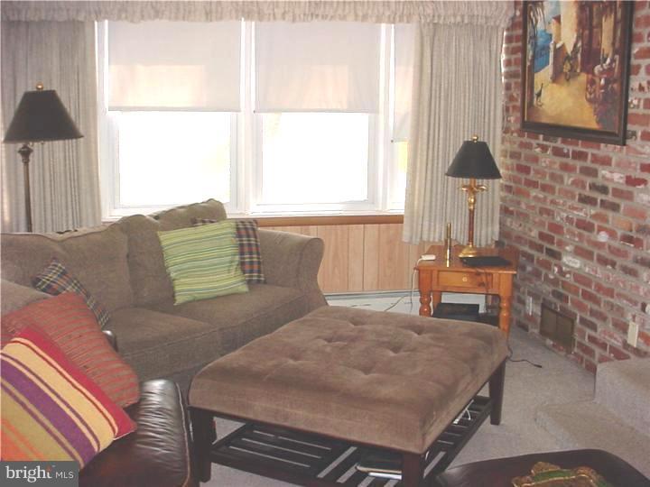 407 Poplar Road Flourtown, PA 19031 - Photo 7 of 19