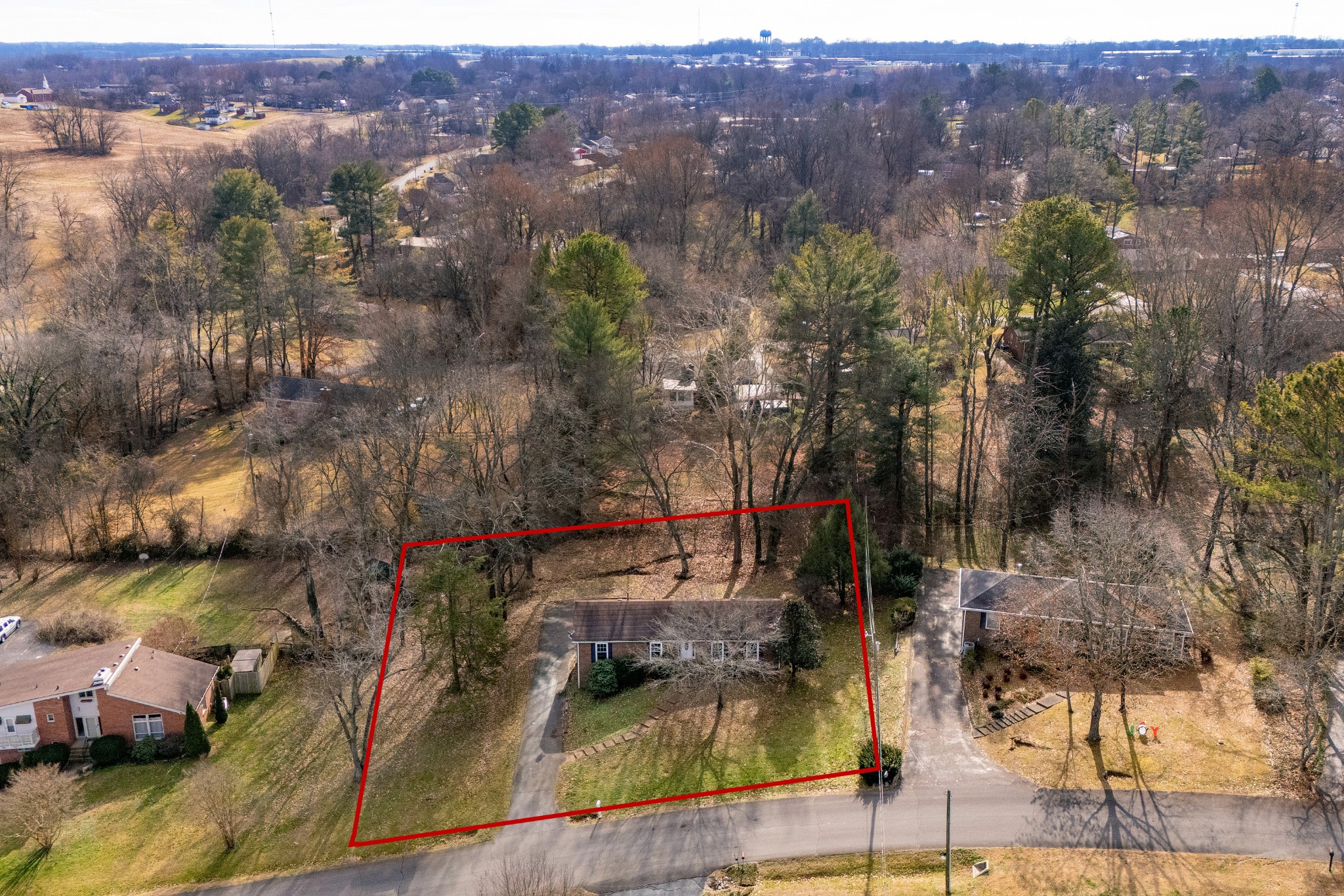 511 North Pawnee Drive Springfield, TN 37172 - Photo 32 of 34 an aerial view of residential houses with outdoor space