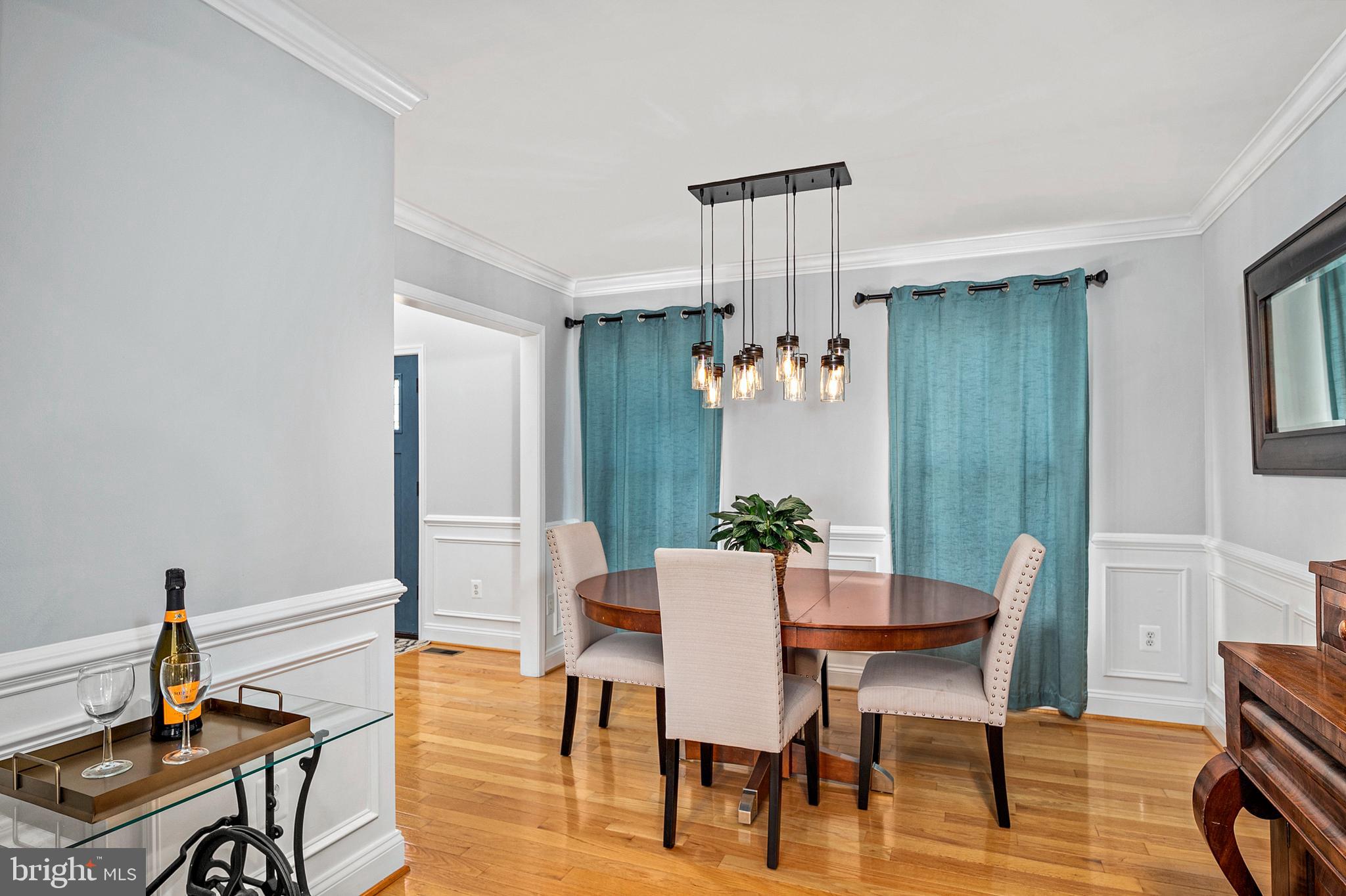 1444 Shesley Road Edgewater, MD 21037 - Photo 8 of 63 Dining Room (alt view)
