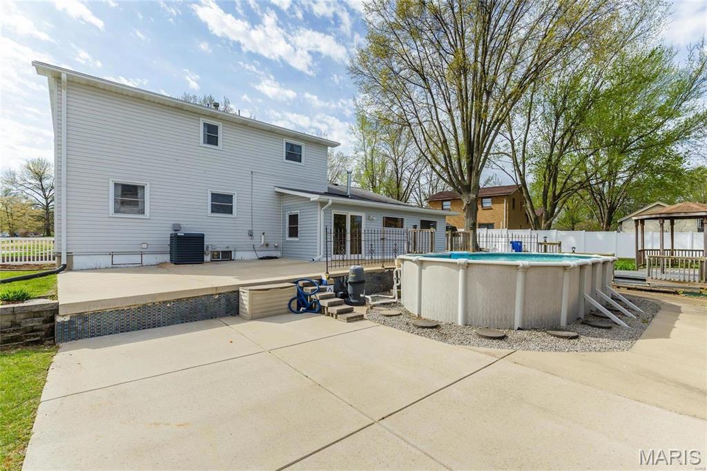 401 Hunters Ridge St. Charles, MO 63301 - Photo 40 of 47