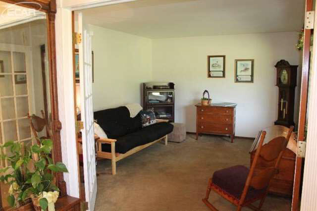 7451 Potter Road Flushing, MI 48433 - Photo 10 of 25 20428957-9.JPG