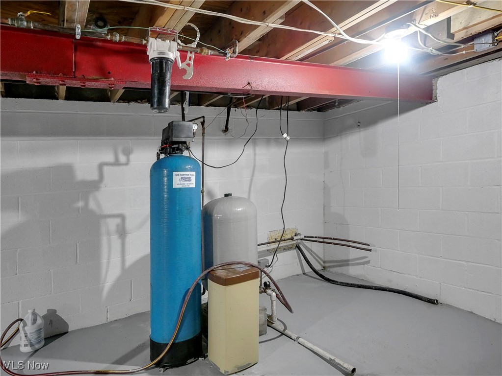 6875 Morrell Ray Road Bristolville, OH 44402 - Photo 30 of 39 View of utility room