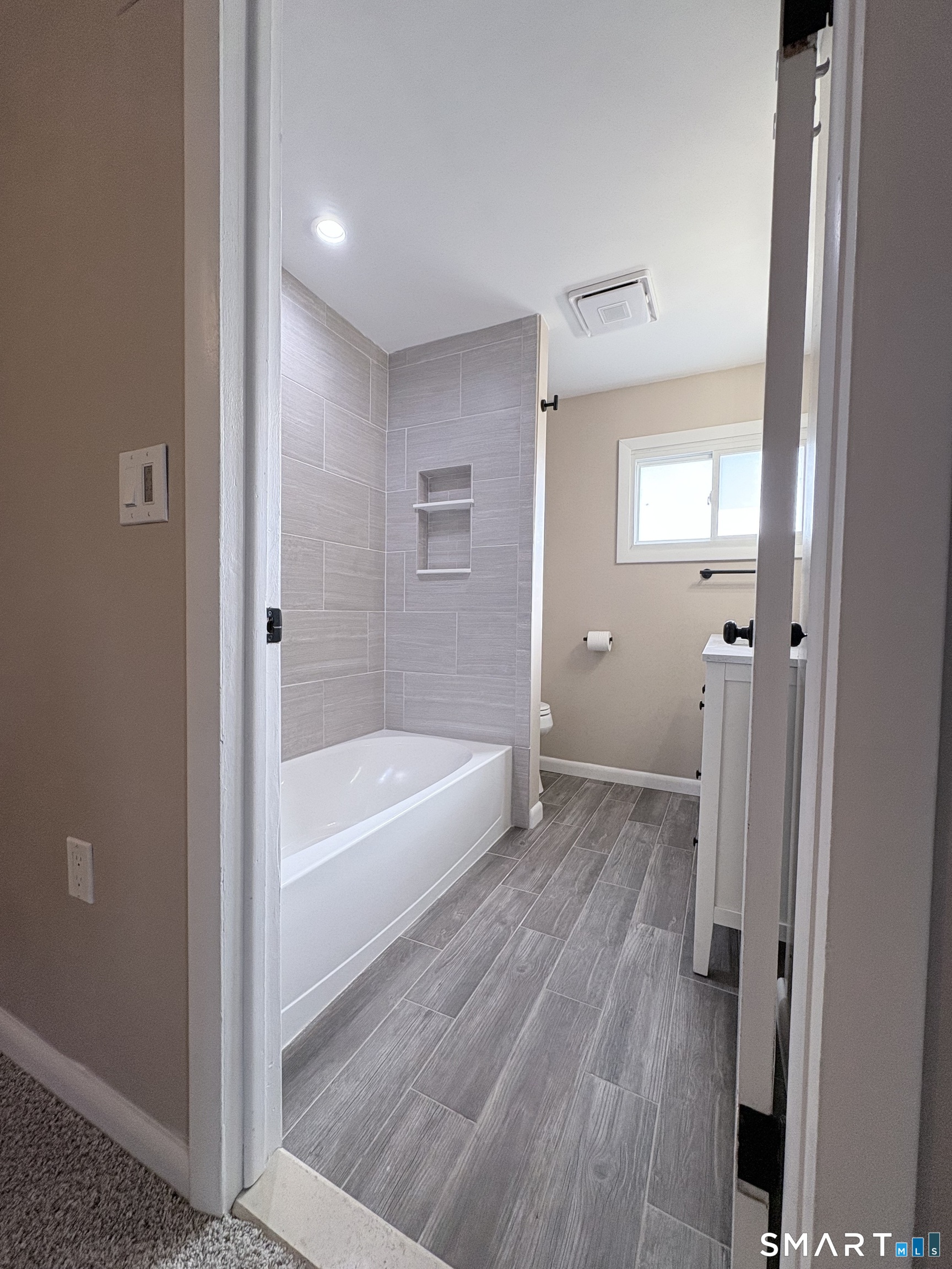 80 A Balaban Road, Unit A/ON Colchester, CT 06415 - Photo 15 of 24 a bathroom with a bathtub a toilet and a shower