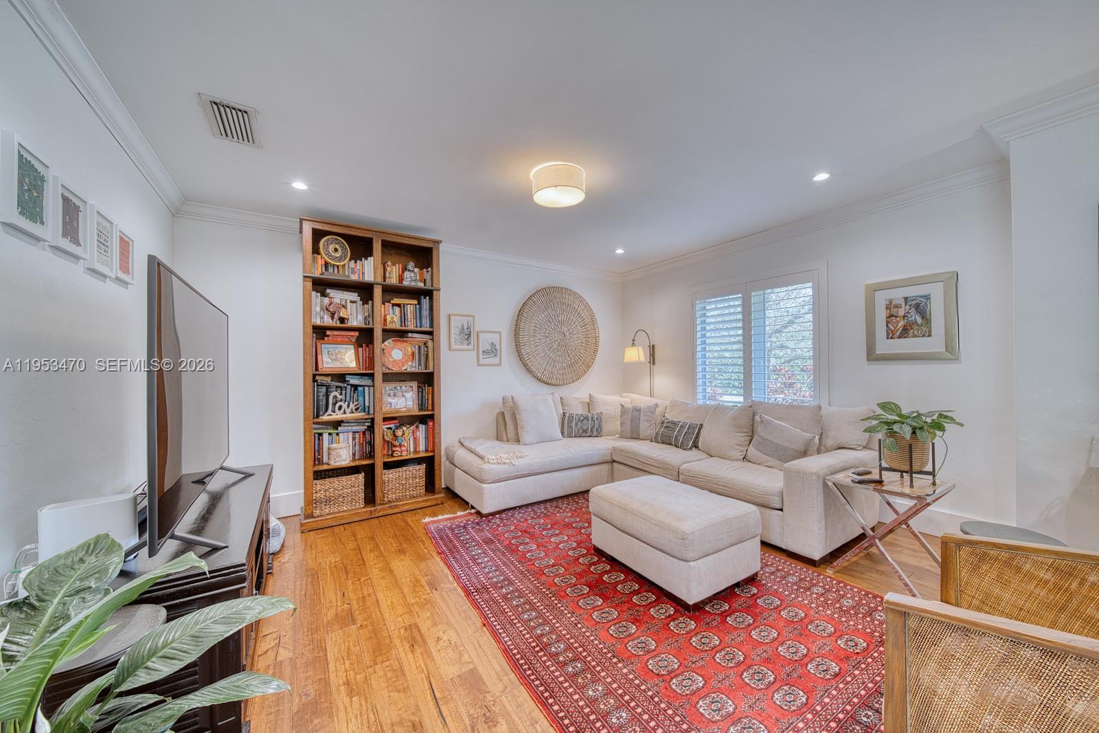 9750 Southwest 96th Court Miami, FL 33176 - Photo 4 of 51