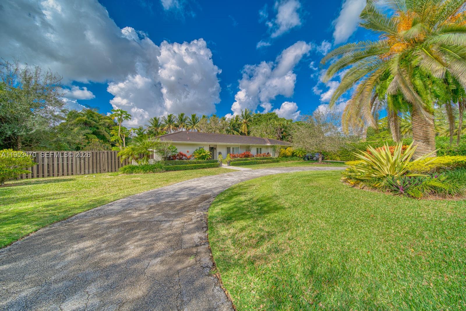 9750 Southwest 96th Court Miami, FL 33176 - Photo 45 of 51