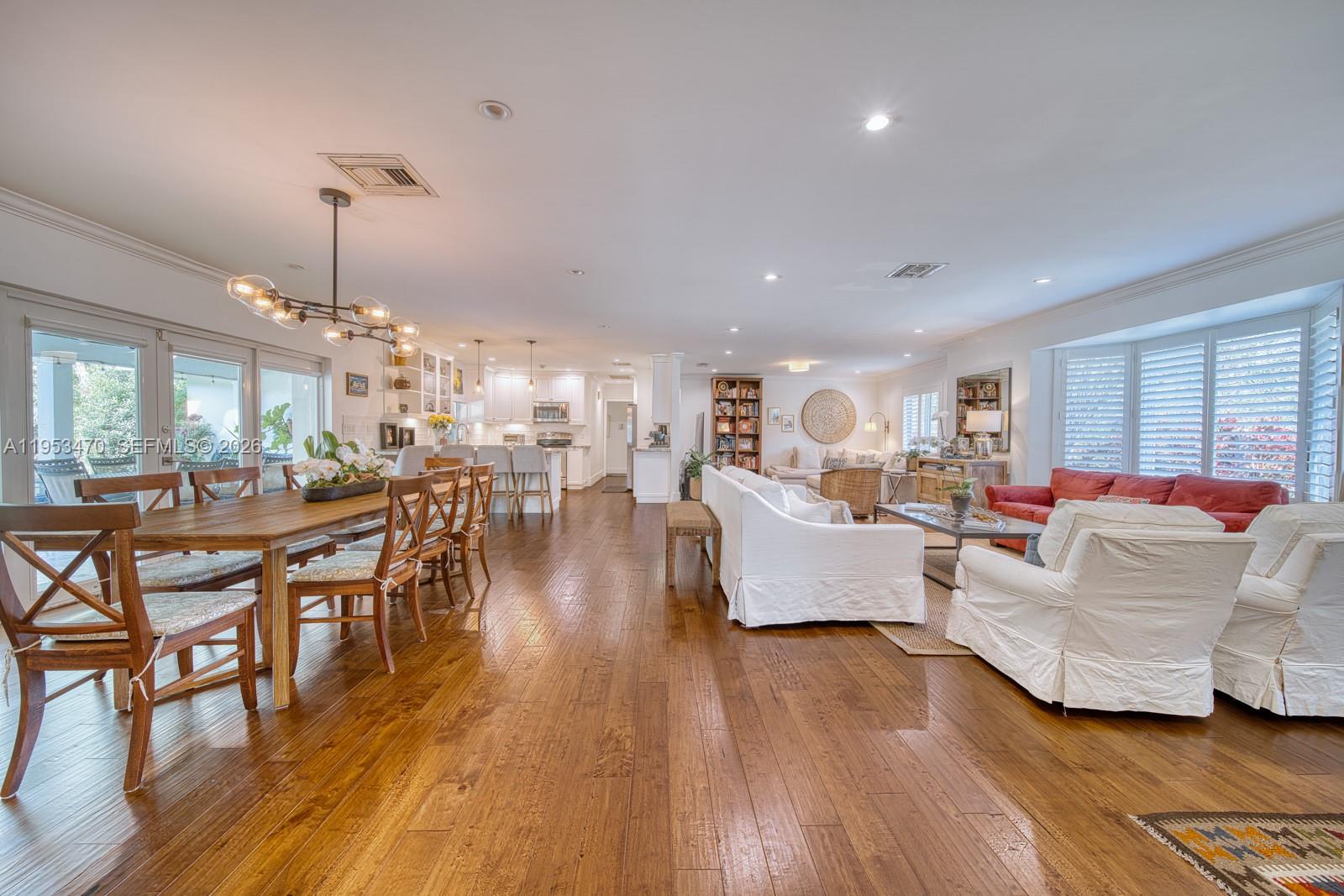 9750 Southwest 96th Court Miami, FL 33176 - Photo 7 of 51