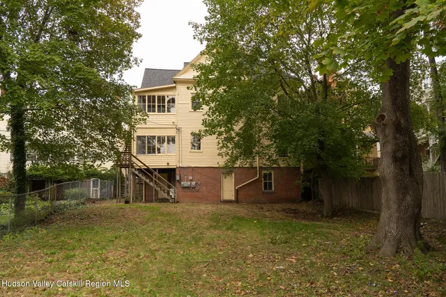 $900 | 267 Main Street, Unit 1, Catskill, NY 12414