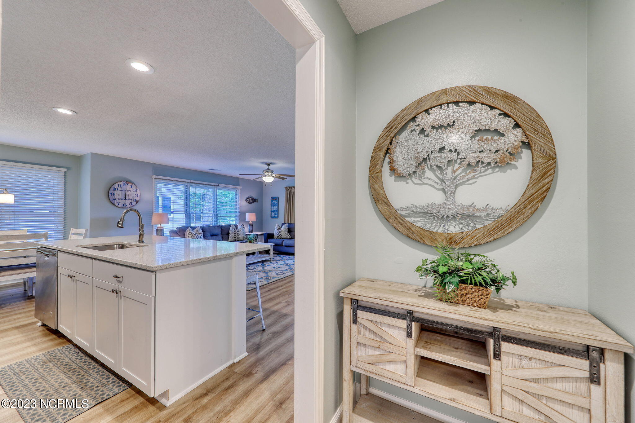 219 Clubhouse Road, Unit 403 Sunset Beach, NC 28468 - Photo 6 of 44 25-web-or-mls-IMG_0702_13