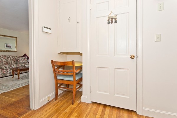 97 Mooreland Road Melrose, MA 02176 - Photo 6 of 30
