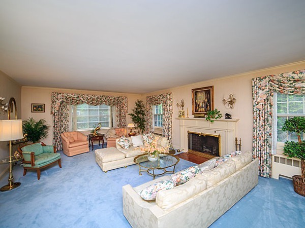8 Winnetaska Road Newton, MA 02468 - Photo 2 of 23 Gallery Image 2