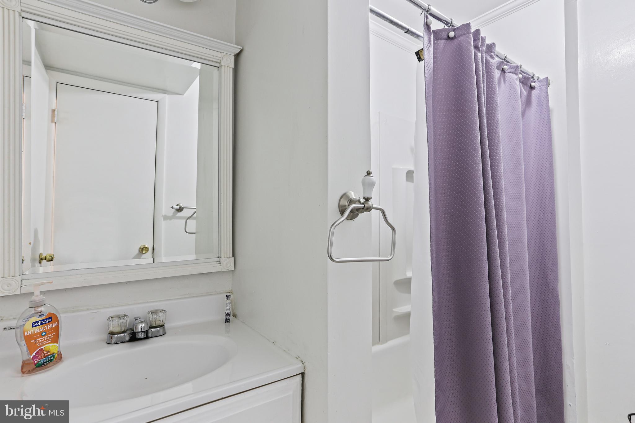 10686 Old Bond Mill Road Laurel, MD 20723 - Photo 23 of 40 Bathroom 2