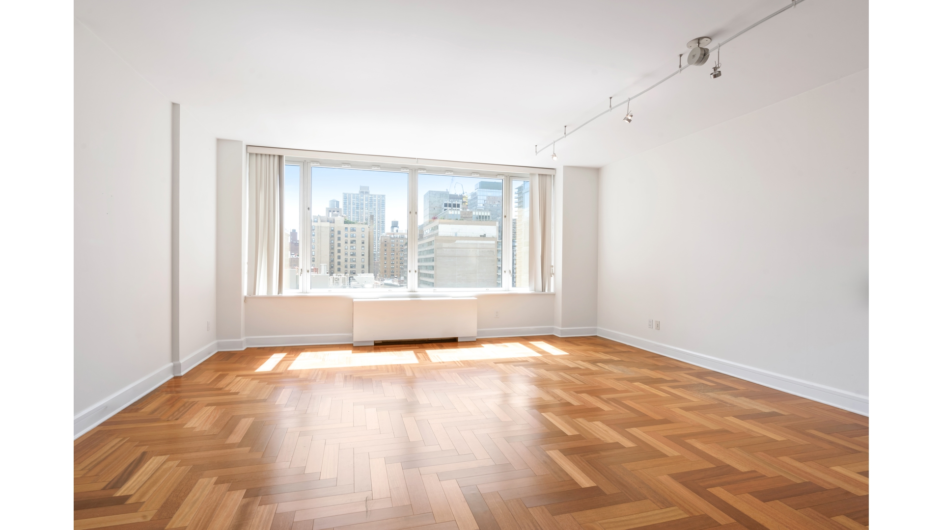 220 Riverside Boulevard, Unit 11U Manhattan, NY 10069 - Photo 2 of 12
