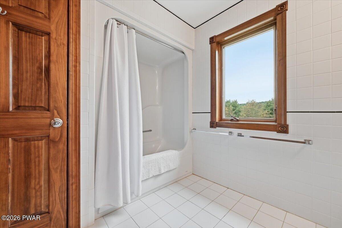 441 Emery Road Dingmans Ferry, PA 18328 - Photo 59 of 108 Gallery Image 59
