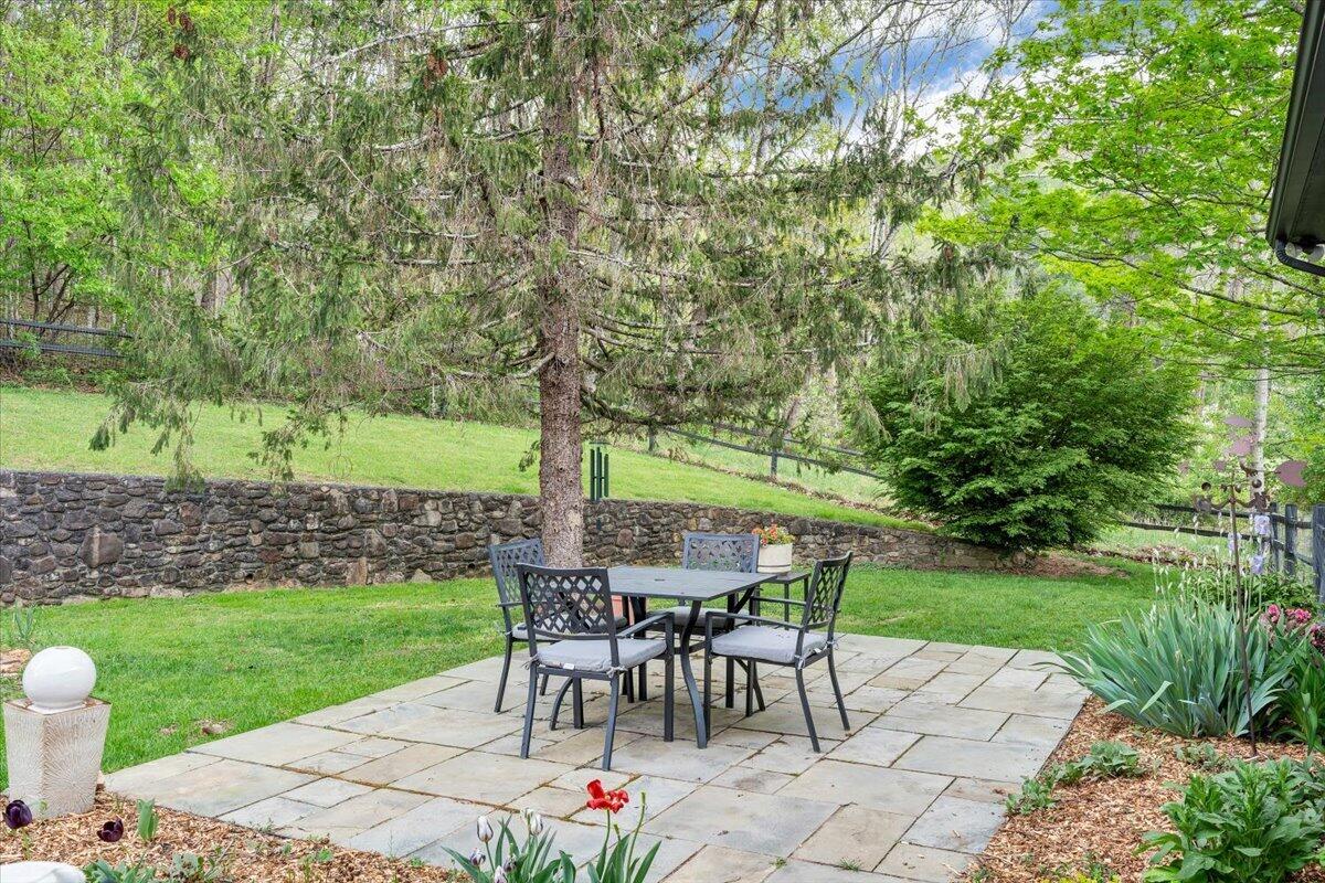 6925 Shaver Road Roanoke, VA 24018 - Photo 65 of 94 085-MIB03402