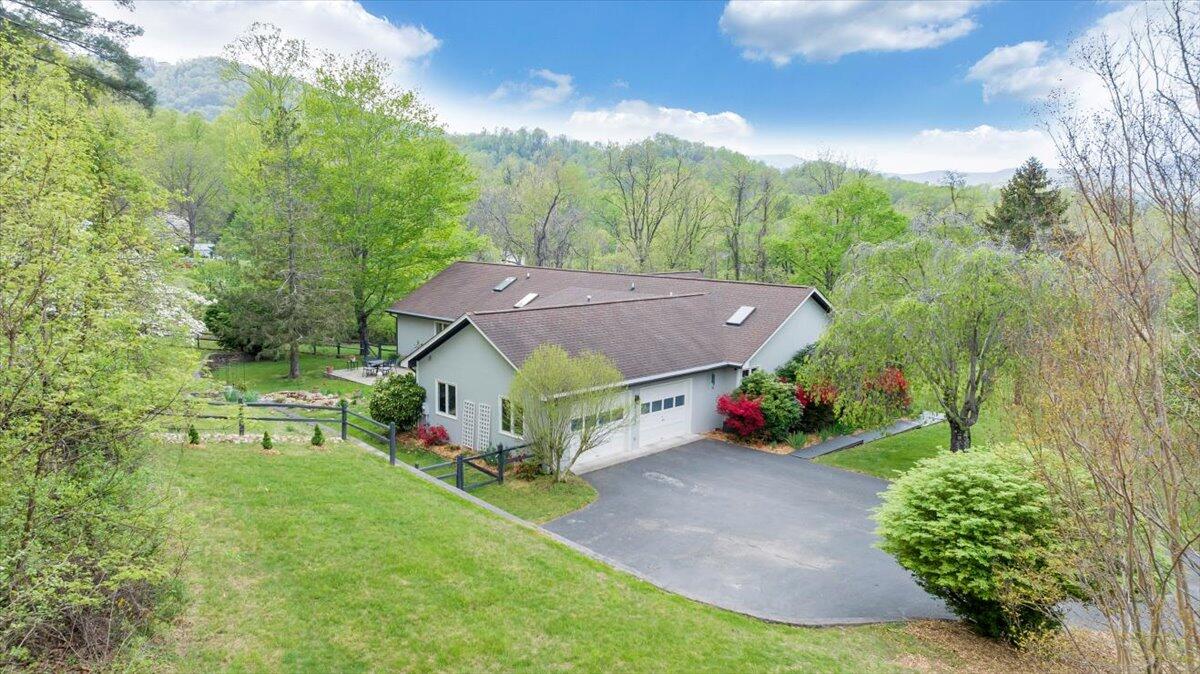 6925 Shaver Road Roanoke, VA 24018 - Photo 80 of 94 101-DJI_20260414041855_0298_D