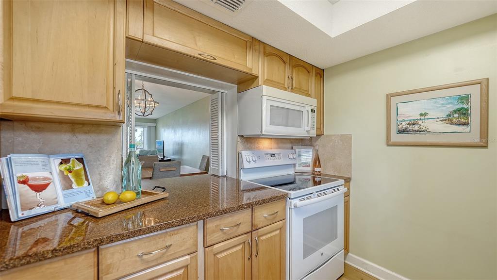 777 Beach Road, Unit 1B Sarasota, FL 34242 - Photo 17 of 74